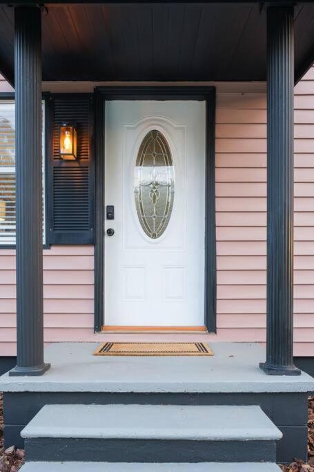 House Near Tampa Zoo And Busch Gardens, Free High Speed Wifiヴィラ エクステリア 写真